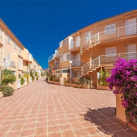 Club Beach Apartment *